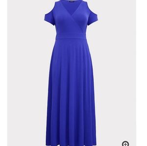 SOLD‼️ Torrid Blue Cold Sholder Maxi Dress